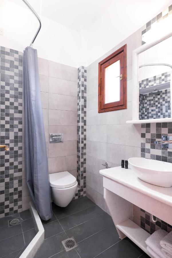 Monolocale Superior con Vista Mare Parziale (2 Adulti)